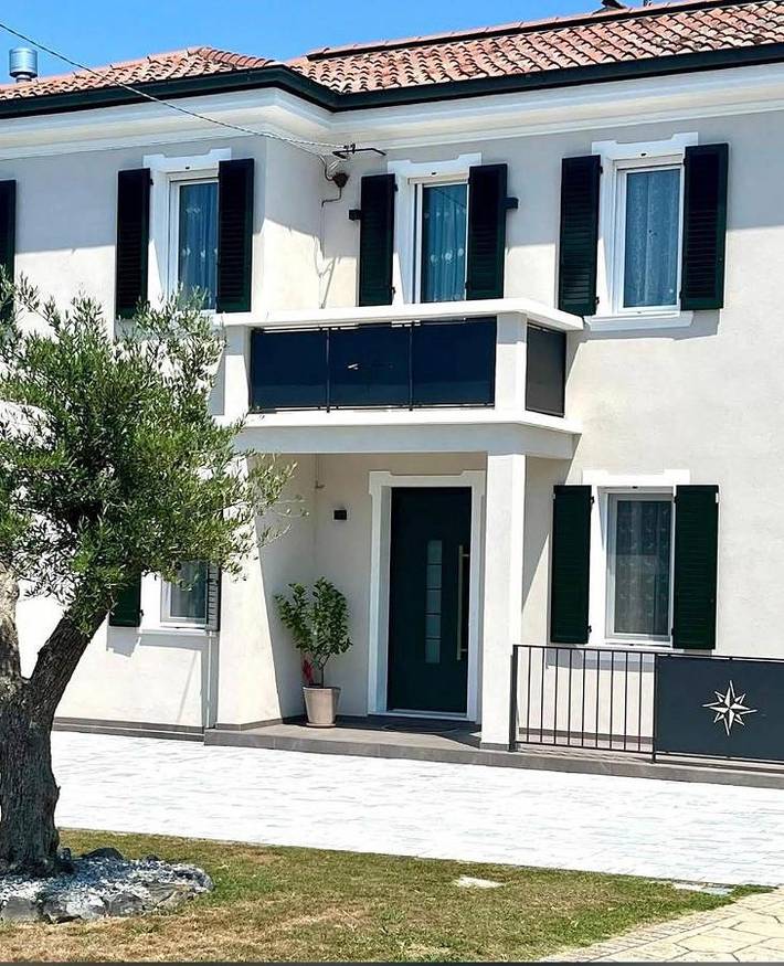Alojamiento y desayuno para 2 personas, con jardín además de vistas y terraza - 1