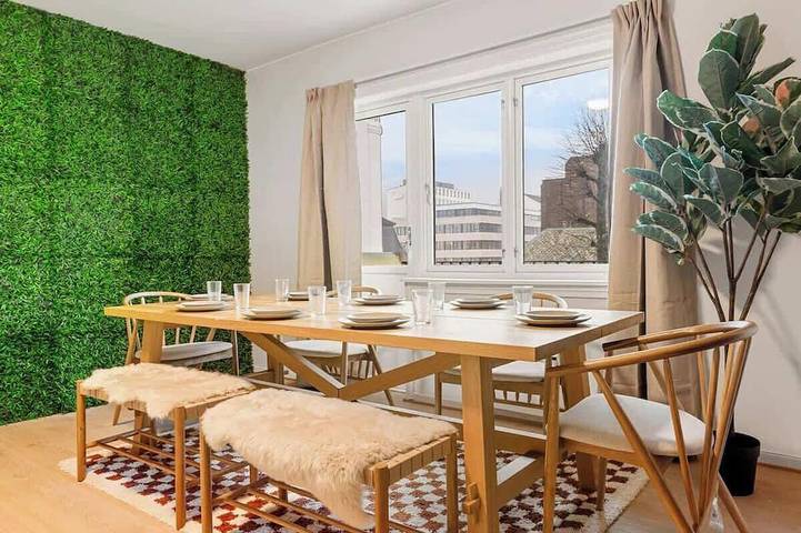 Ferielejlighed for 8 personer, med balkon og pool i Bergen