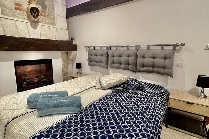 Location de vacances pour 16 personnes, avec sauna ainsi que jardin et jacuzzi à Saint-Nexans - 4