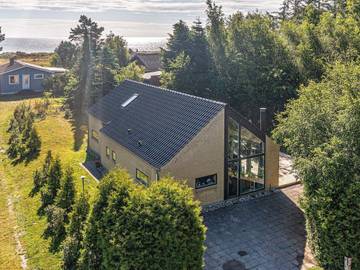 Ferienhaus für 10 Personen, mit Whirlpool und Terrasse sowie Sauna, mit Haustier auf Seeland