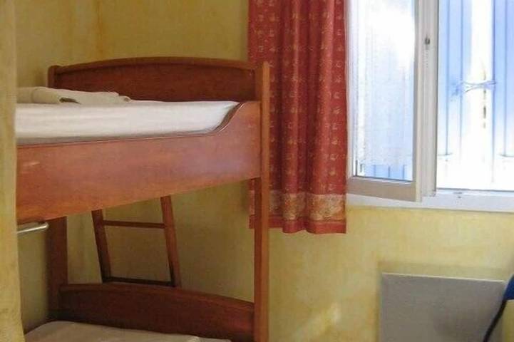 Gîte pour 4 personnes, avec Terrasse ainsi que Jardin et Piscine à Bonnieux - 2