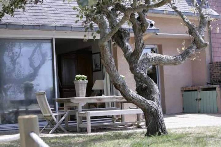 Villa for 10 people, with terrace and garden - 1