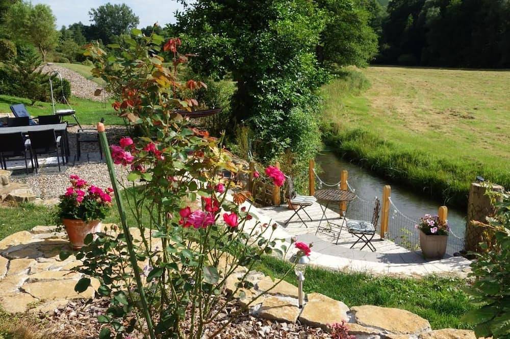 Ganze Wohnung, Tolle Wohnung in Klüsserath mit Großem Garten in Klüsserath, Moseleifel