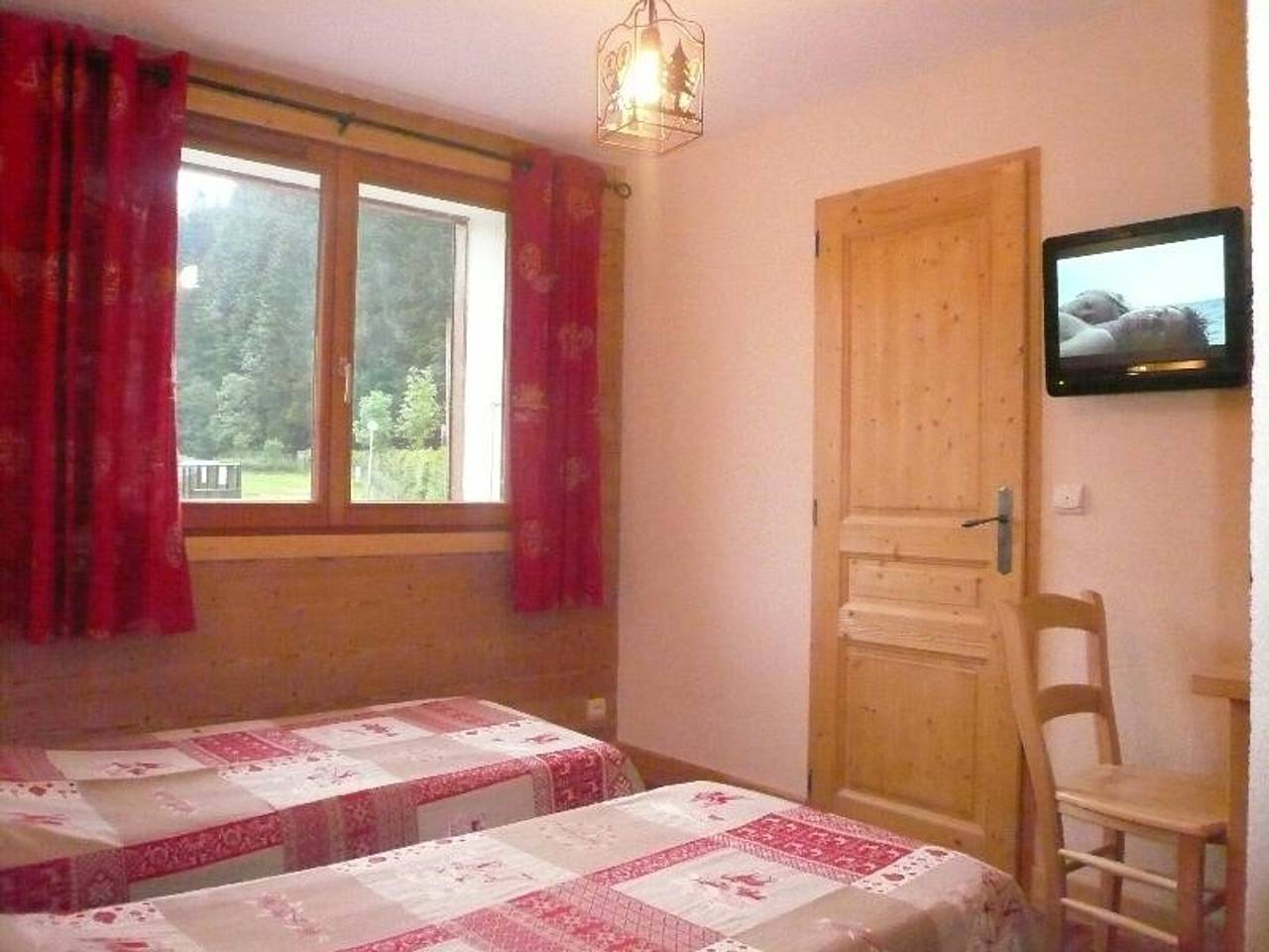 Ganze Wohnung, Appartement familial près des pistes avec piscine et services, Le Grand-Bornand in Rolle, Genfer See