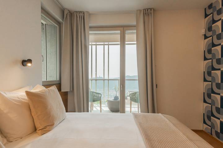 Villa für 4 Personen, mit Pool und Ausblick sowie Balkon am Comer See - 2