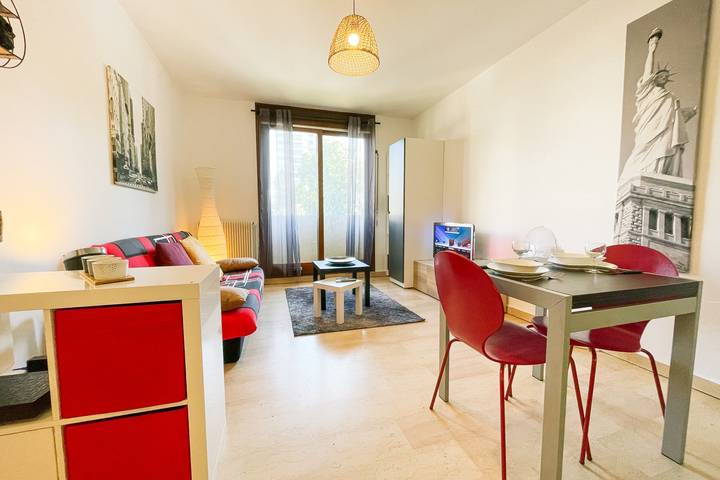 Studio entier, #Fq | La Pause Grenobloise  🗺️ | Studio - Balcon in Grenoble, Isère