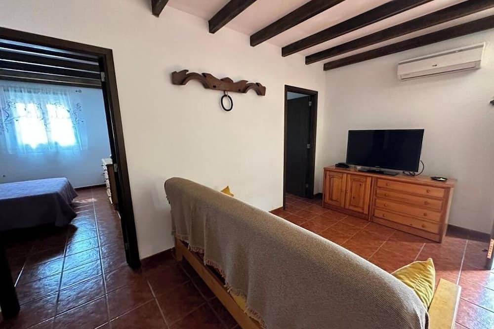 Entire cottage (wifi, pool and private barbecue) in Gáldar, North Gran Canaria