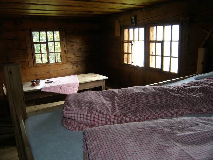 Ganze Ferienwohnung, Maiensäss Hütte Chischnés Deplazes, Surrein - Maiensäss Hütte Chischnés 1450 m ü M. in Sumvitg, Alpenarena