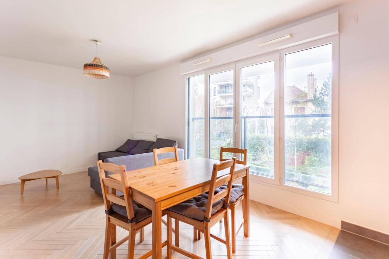 Appartement entier, Apart neuf quartier sympa in Bois-Colombes, Hauts-de-Seine