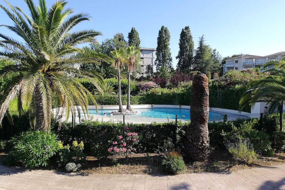 Ganze Wohnung, Large 2-room luxury apartment with swimming pool, tennis court, parking in Antibes, Cannes und Umgebung