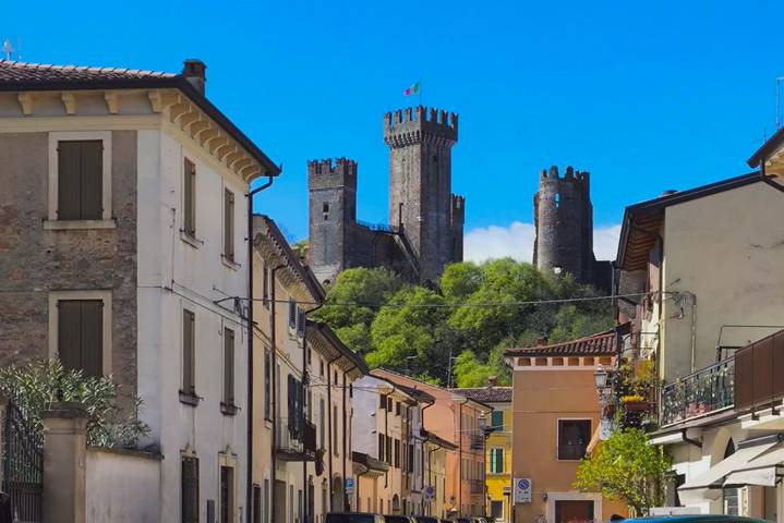 Apartamento entero, Guesthost - Valeggio sul Mincio Cozy Flat in Valeggio sul Mincio, Provincia de Verona