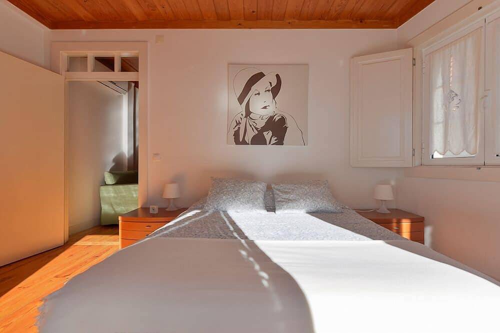 Appartement entier, Lumineux, confortable, vues et le Château à ses pieds in Santa Maria Maior, Costa de Lisboa
