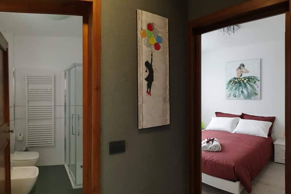 Apartamento entero, Beyond The Clouds, Located In A Quiet Area And Is Only 5 Minutes From The City! in Cuneo, Provincia de Cuneo