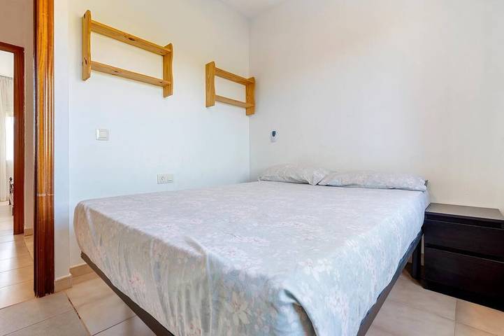 Maison avec bbq sur la plage à 34km Port Aventura in Roda de Berà, Costa Dorada