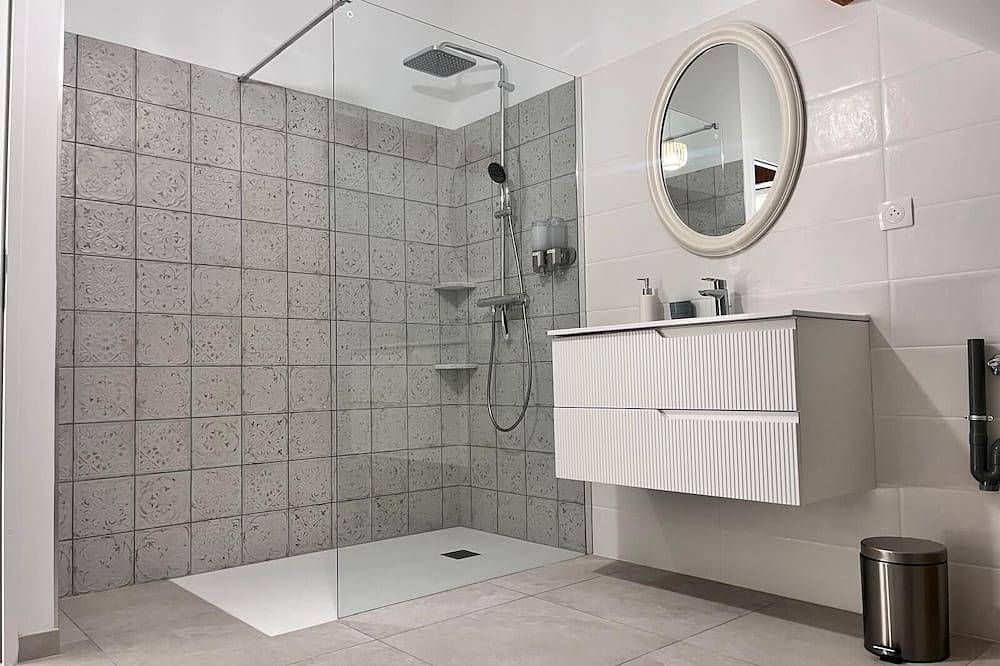 Apartamento entero, Apartment Ampuis in Ampuis, Parque Natural Regional de Pilat