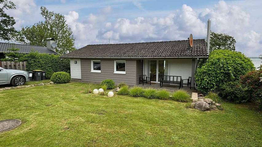 Ferienhaus für 3 Personen, mit Terrasse und Garten in Borgwedel