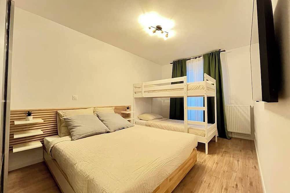 Entire apartment, T2D Apartment - Suite Gallery Disneyland Paris in Lognes, Seine-et-Marne