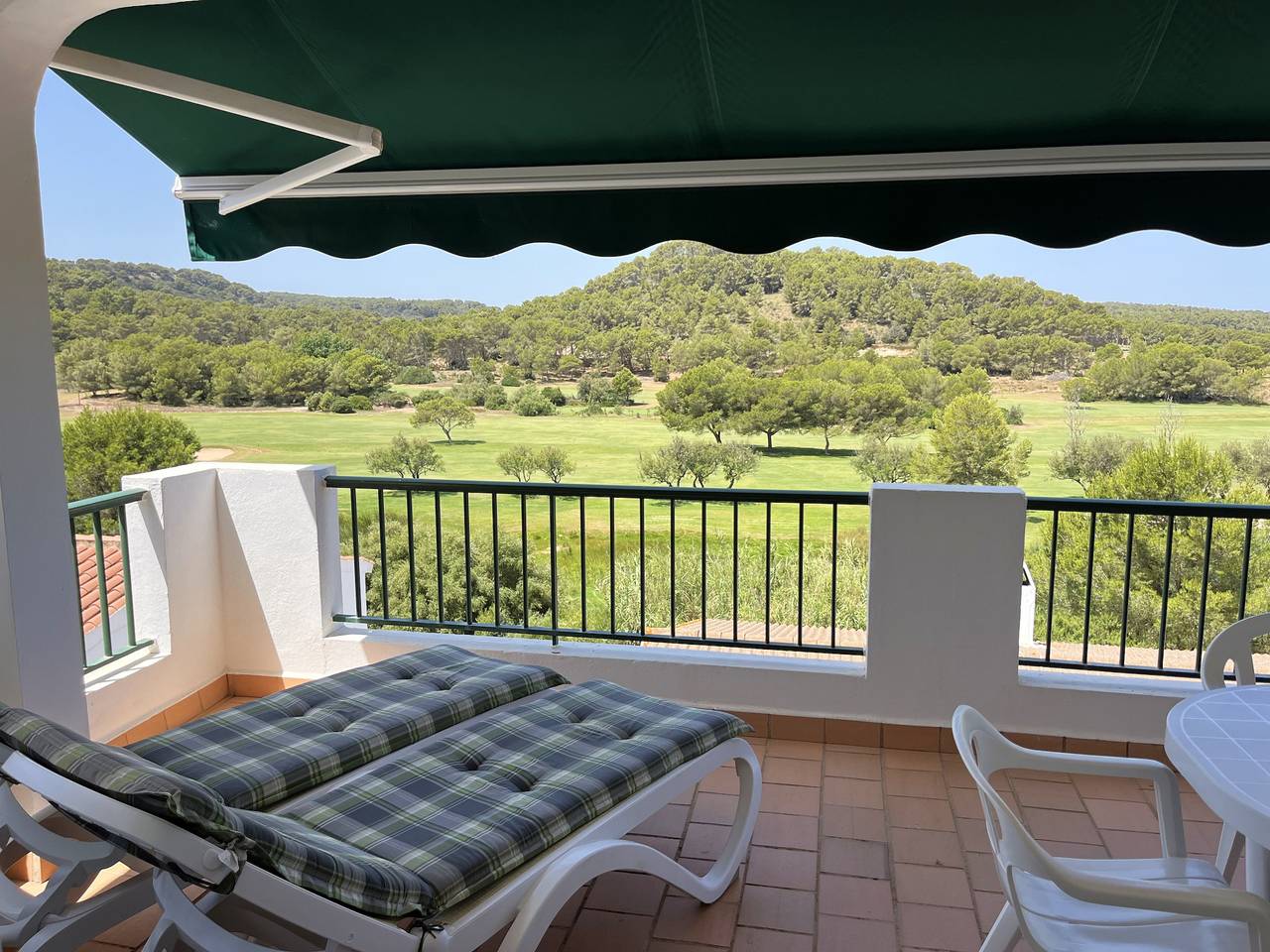 Apartamento entero, Apartamento de vacaciones para 5 personas con jardín in Son Parc, Es Mercadal