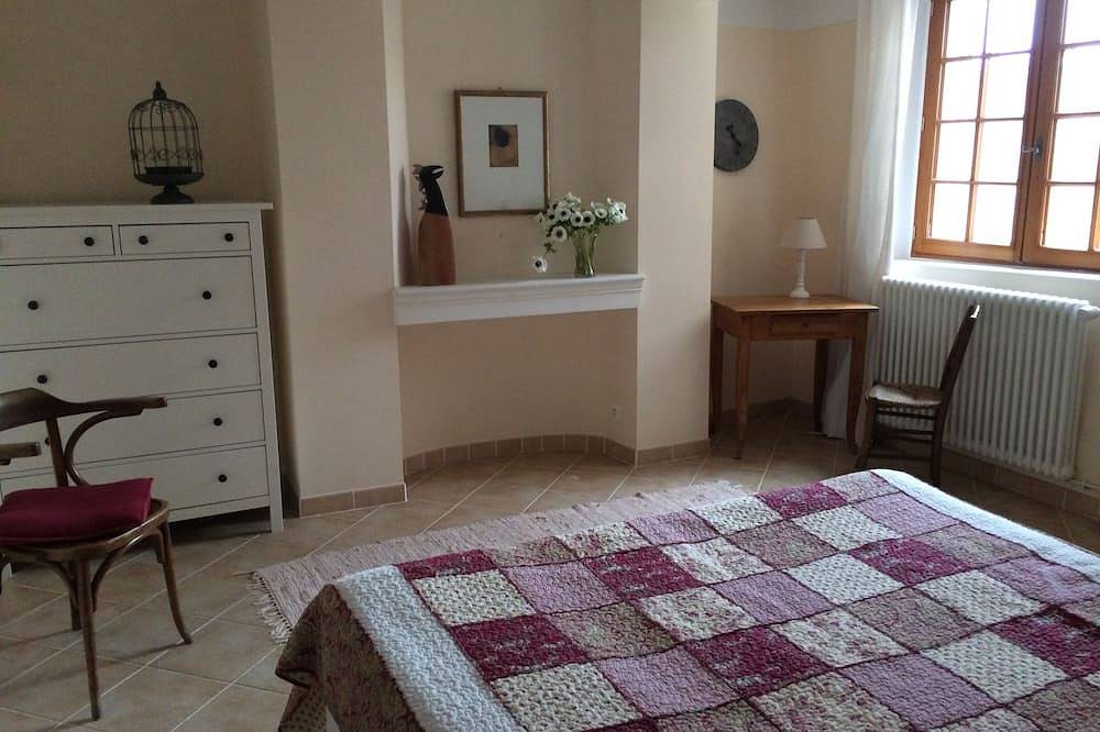 Restauriertes altes Bauernhaus mit großem Charme - lassen Sie die Seele baumeln in Saint-Saturnin-lès-Apt, Regionaler Naturpark Luberon