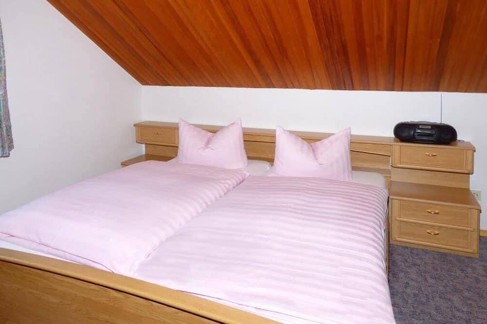 Apartamento inteiro, Fw No. 4 | Apartamento com sala para crianças e cozinha in Lindberg, Baviera Oriental