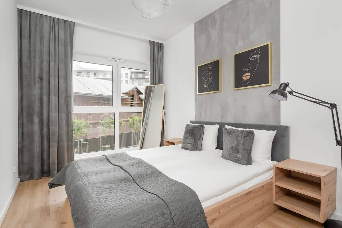 Entire apartment, Stylish Apartment in Wroclaw | Parking and Balcony in Wrocław, Lower Silesia