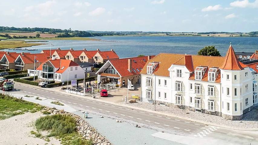 Ferienhaus für 5 Personen, mit Pool und Sauna sowie Whirlpool in Hejlsminde