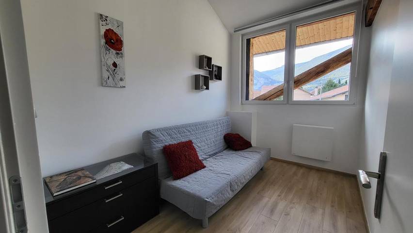 Gîte pour 6 personnes, avec terrasse et vue à Saint-Égrève - 3