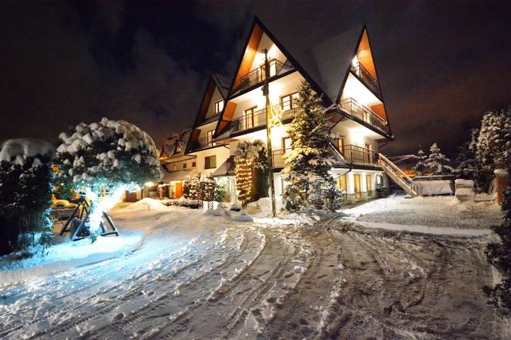 Gîte pour 2 personnes, avec vue ainsi que piscine et jardin à Poronin - 2
