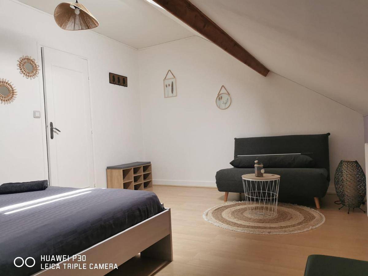 2 chambres privatives avec Sdb proche circuit in Arnage, Sarthe