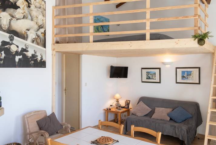 Gîte pour 2 personnes, avec Terrasse à Santa-Maria-Figaniella