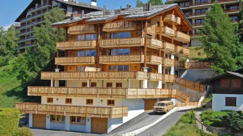 Ferienwohnung für 9 Personen, mit Balkon und Sauna in Nendaz