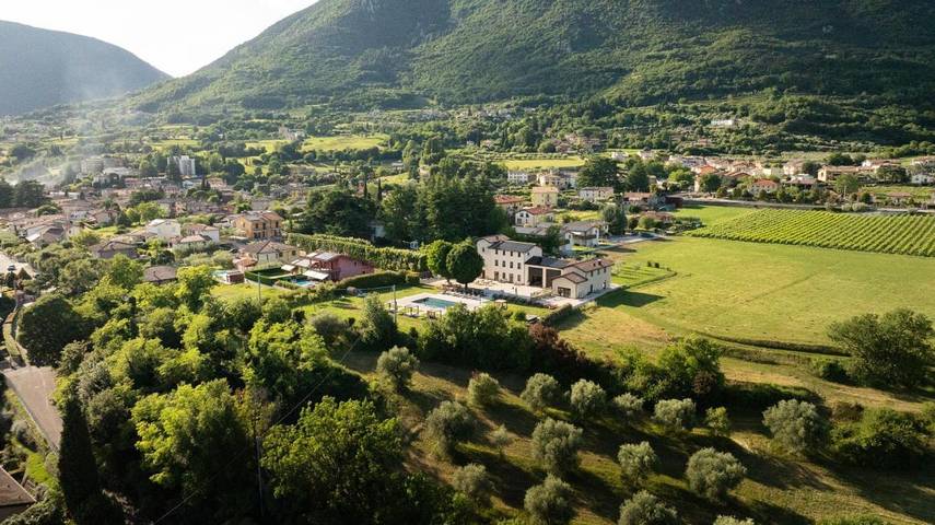 B&b per 2 persone, con Terrazza e Giardino nonché Piscina e Sauna a Caprino Veronese