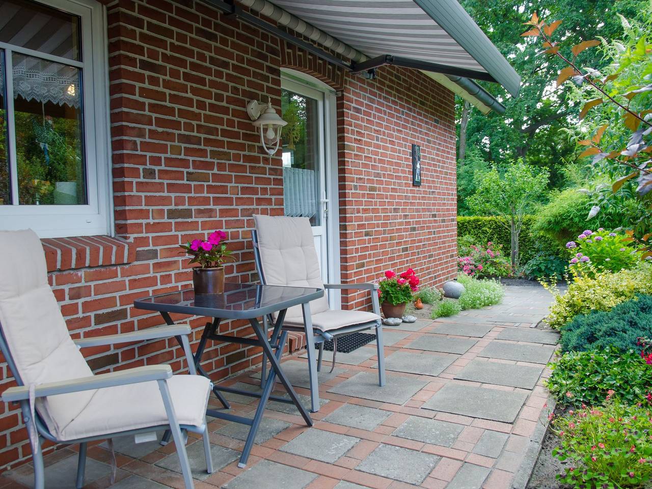 Ganze Ferienwohnung, Ferienwohnung Anni, 65325 - Ferienwohnung in Ostfriesland 60qm, max. 3 Personen in Moormerland, Ostfriesland