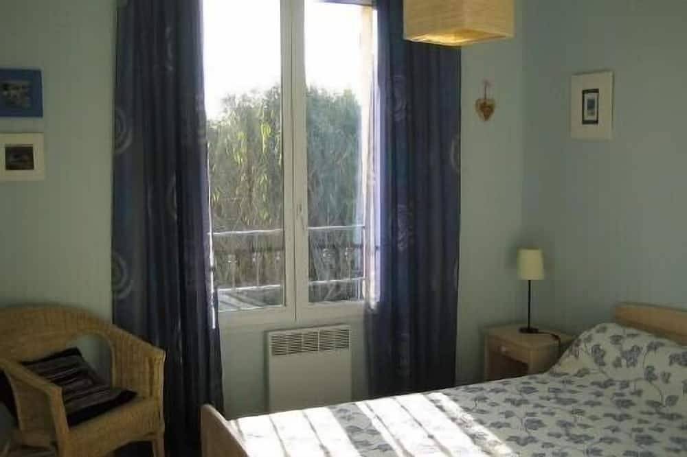 Villa 4* Bord De Mer 200m  Au Calme  6 Pers  Clim  Spa in Bandol, Côte méditerranéenne (France)