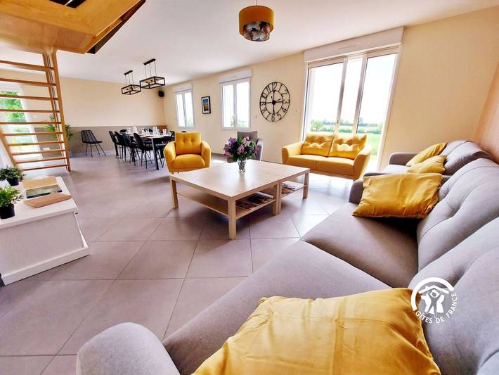 Gîte pour 10 personnes, avec terrasse ainsi que jardin et jacuzzi dans Mayenne - 3