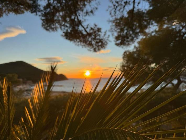 Location de vacances pour 6 personnes, avec jardin et vue dans Plage de la Madrague - 3