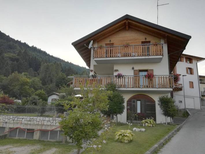 Vakantiehuis voor 4 personen, with uitzicht and tuin as well as uitzicht op het meer, met huisdier in Meer van Caldonazzo