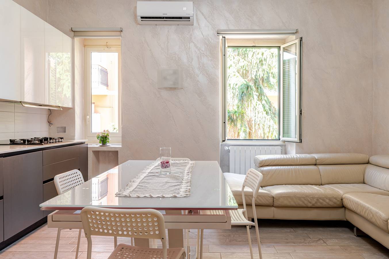Appartamento intero, Appartamento 'Amars House' con balcone, Wi-Fi e aria condizionata in Roma, Provincia di Roma