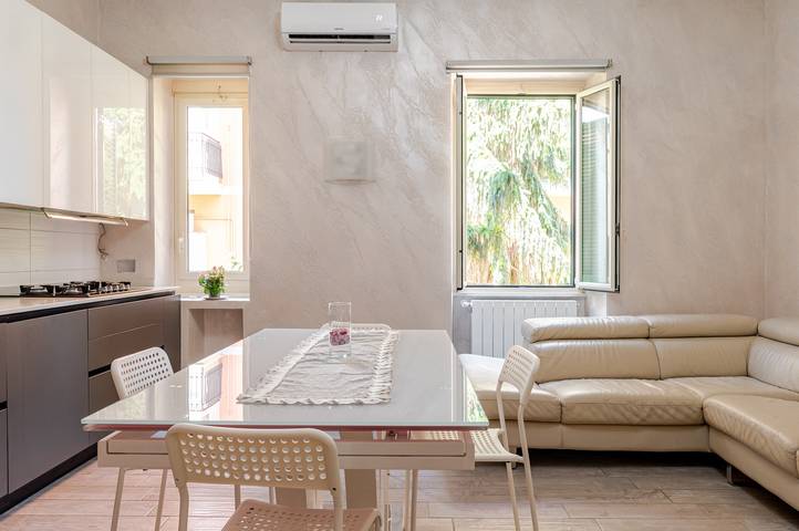 Ferienwohnung für 4 Personen, mit Balkon in Rom