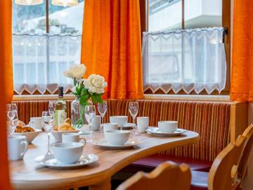 Ferienhaus für 11 Personen in Saalbach, Saalbach-Hinterglemm, Bild 2