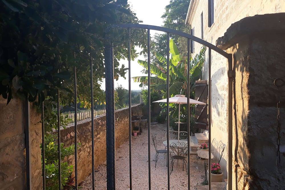 Holiday Home Camargue 15Kms From The Sea in Le Cailar, Nimes region