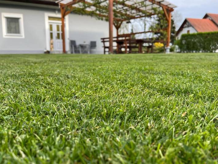 Ferienhaus für 7 Personen, mit Terrasse und Garten sowie Ausblick in Bad Radkersburg