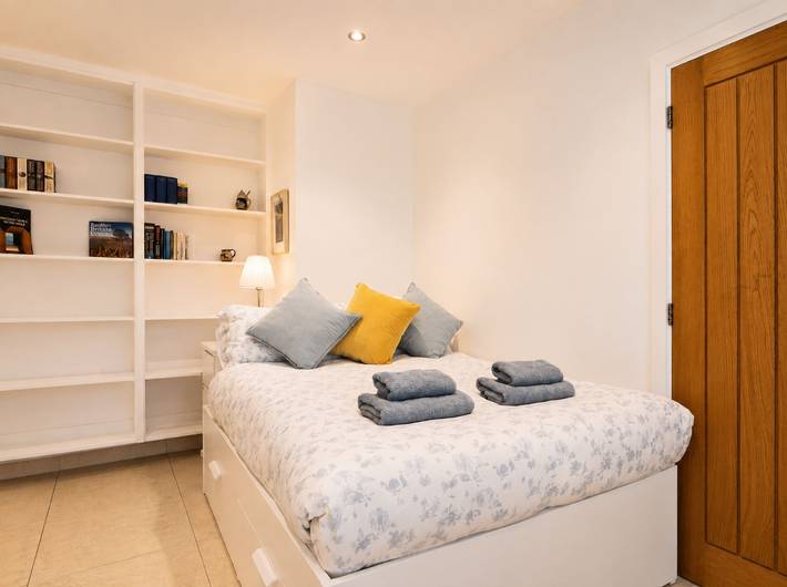 Apartment for 2 people, with garden and terrace in Richmond upon Thames