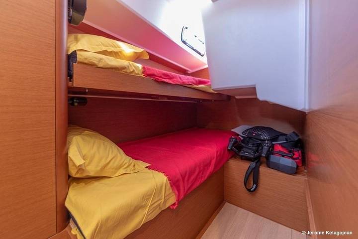 Bateau pour 12 personnes dans Port Pin Rolland - 4