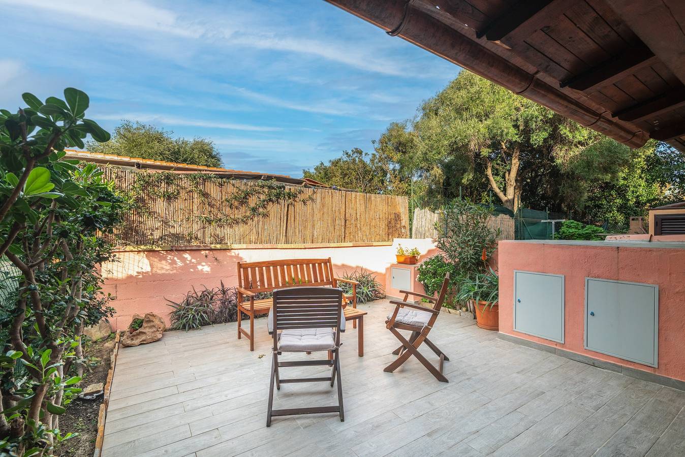 Appartement entier, Appartement 'Elegante Appartamento Centro' avec terrasse privée et jardin privé in San Teodoro, Olbia-Tempio