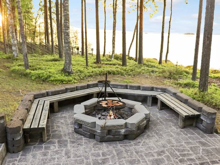 Villa vulpe in Hattusaari, Pielinen