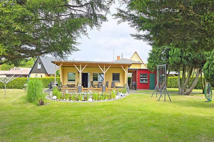 Ferienhaus für 4 Personen, mit Garten und Terrasse in Sagard