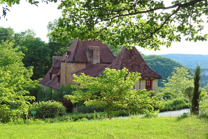 Location de vacances pour 2 personnes, avec piscine et jardin à Domme - 2