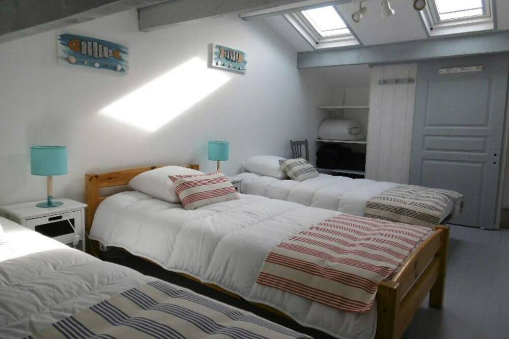 Grande et confortable maison (11 pers) à 300 de la mer in Ronce-les-Bains, La Tremblade