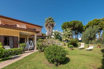 Villa for 14 People in Sarroch, Cagliari Province, Photo 2
